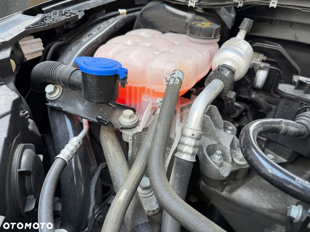 Ford Focus 1.0 EcoBoost Hybrid ACTIVE X - 33