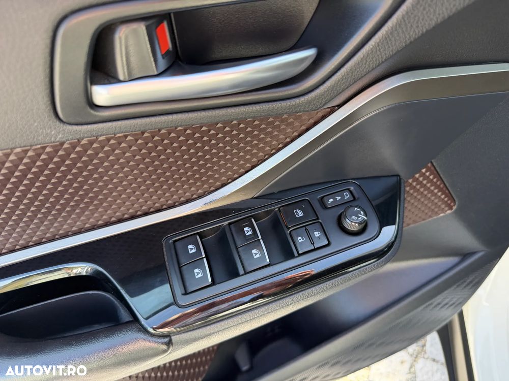 Toyota C-HR Lounge - 9