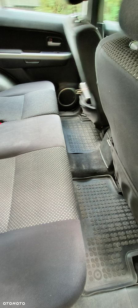 Suzuki Grand Vitara 1.9 DDiS - 7