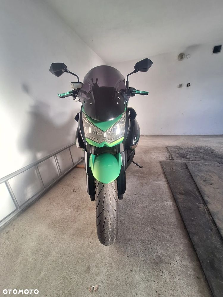 Kawasaki ZR - 13