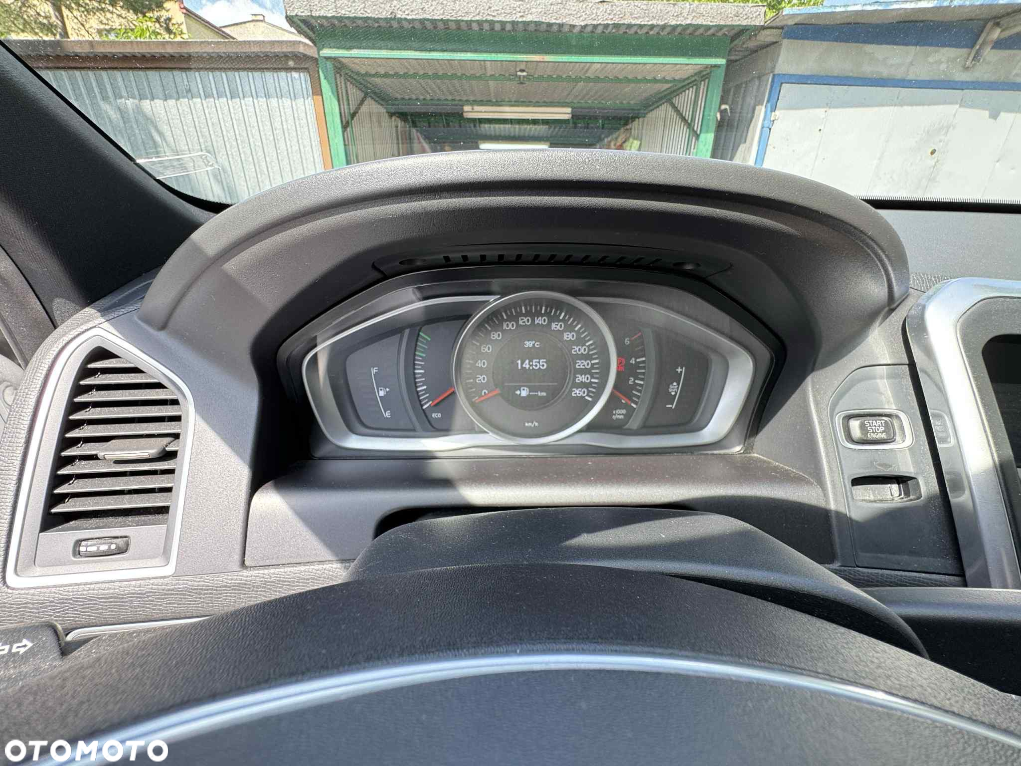 Volvo XC 60 D4 Momentum - 10