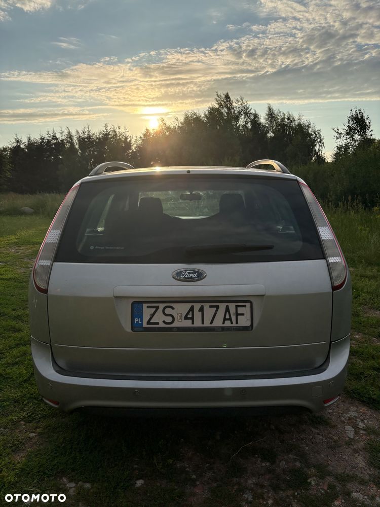 Ford Focus 1.6 TDCi Ambiente - 6