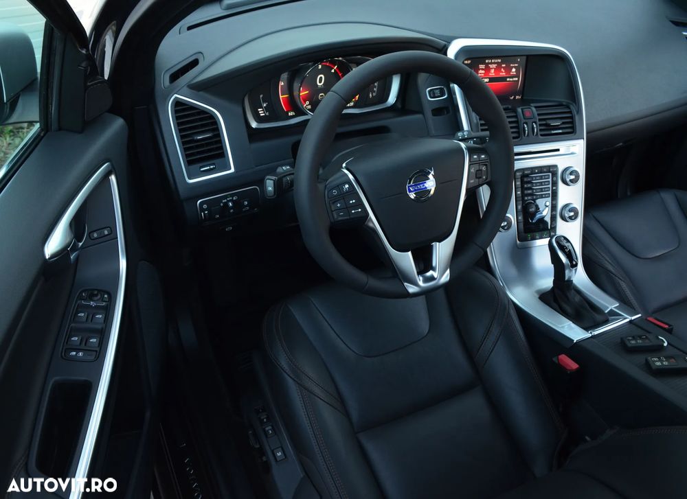 Volvo XC 60 D4 AWD Geartronic Summum - 17