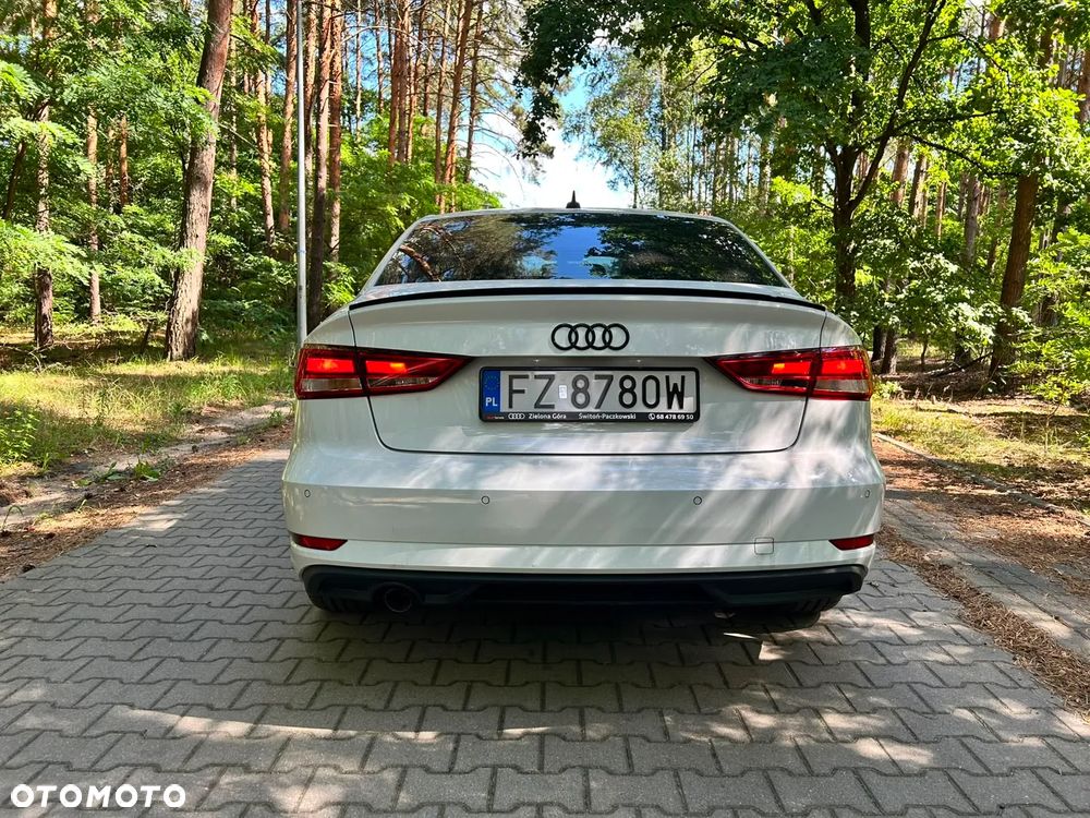 Audi A3 Limousine 30 TDI S tronic sport - 4
