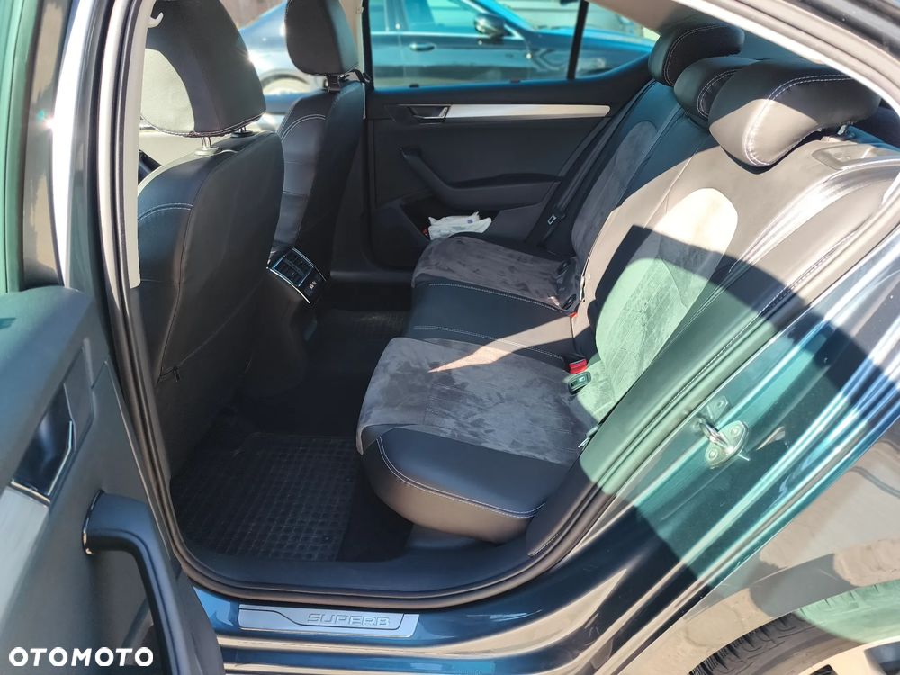 Skoda Superb ver-2-0-tdi-ambition - 16