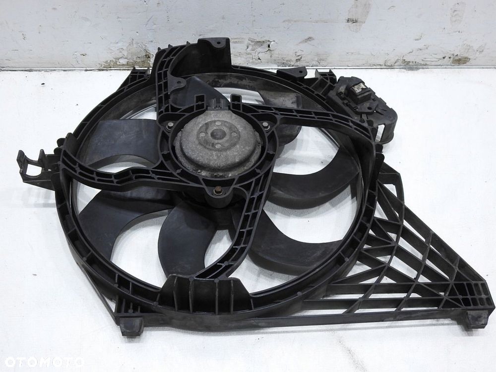 WENTYLATOR CHŁODNICY NISSAN PRIMERA P12 1.9 DCI - 9