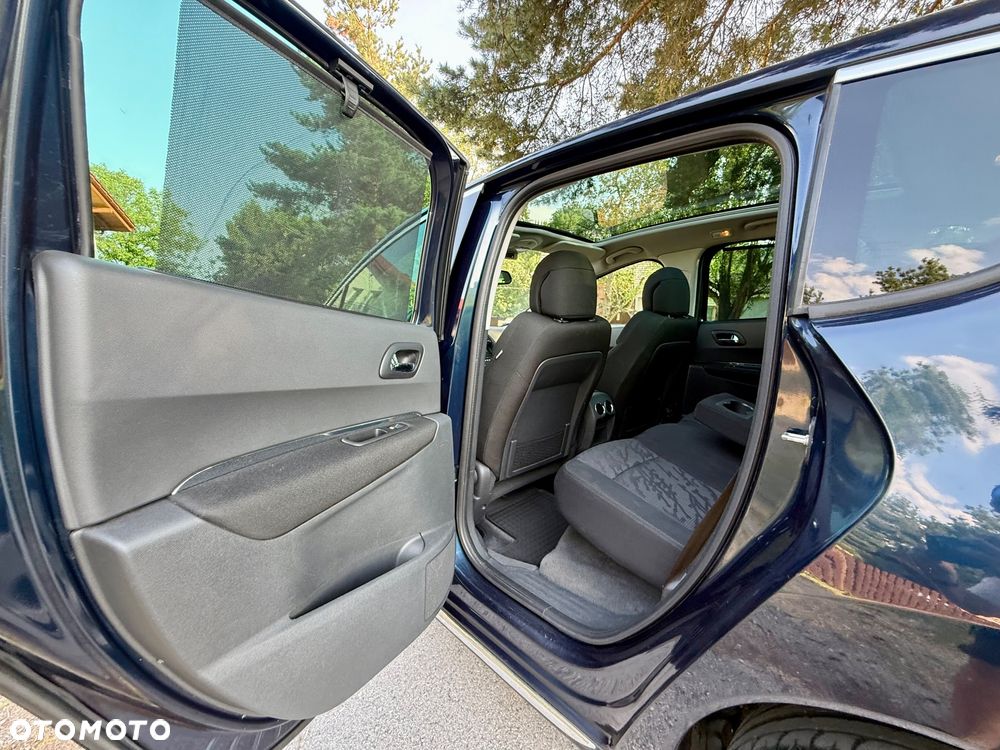 Peugeot 3008 1.6 HDi Premium - 21