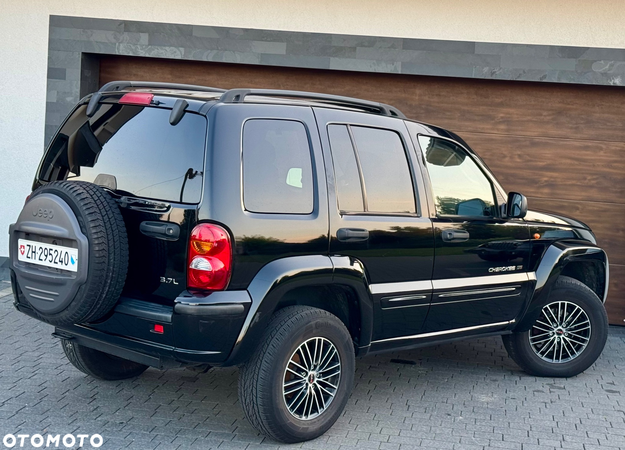 Jeep Cherokee 3.7L Limited - 10