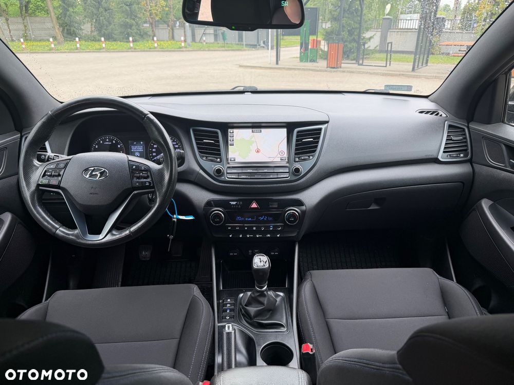 Hyundai Tucson 1.6 GDI BlueDrive GO 2WD - 18