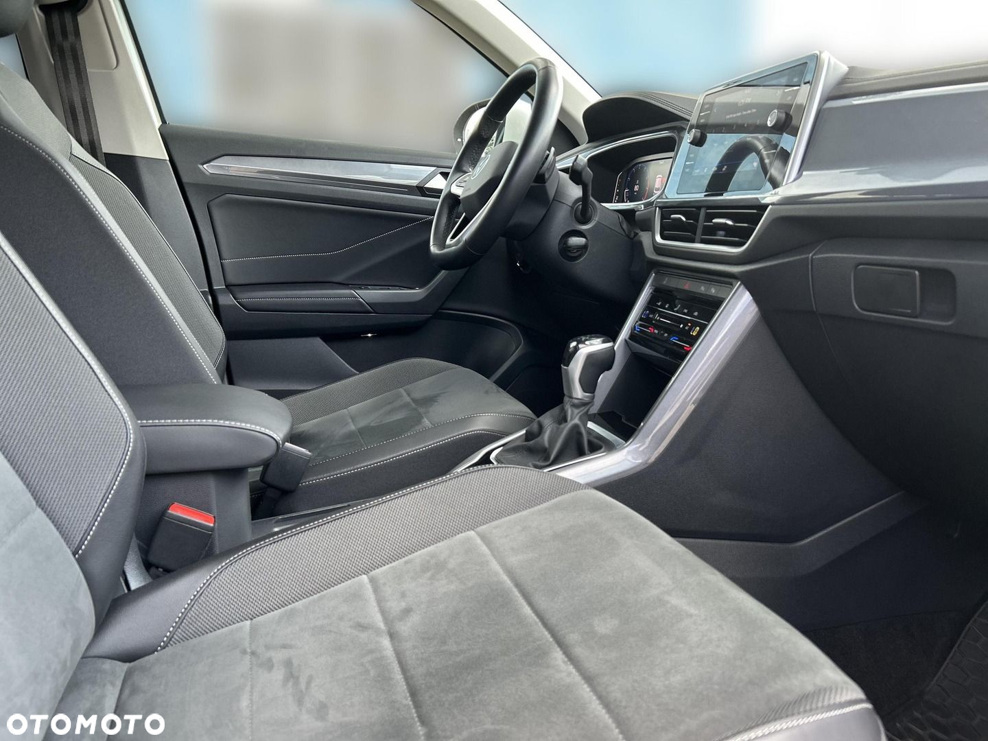 Volkswagen T-Roc 1.5 TSI Style DSG - 13