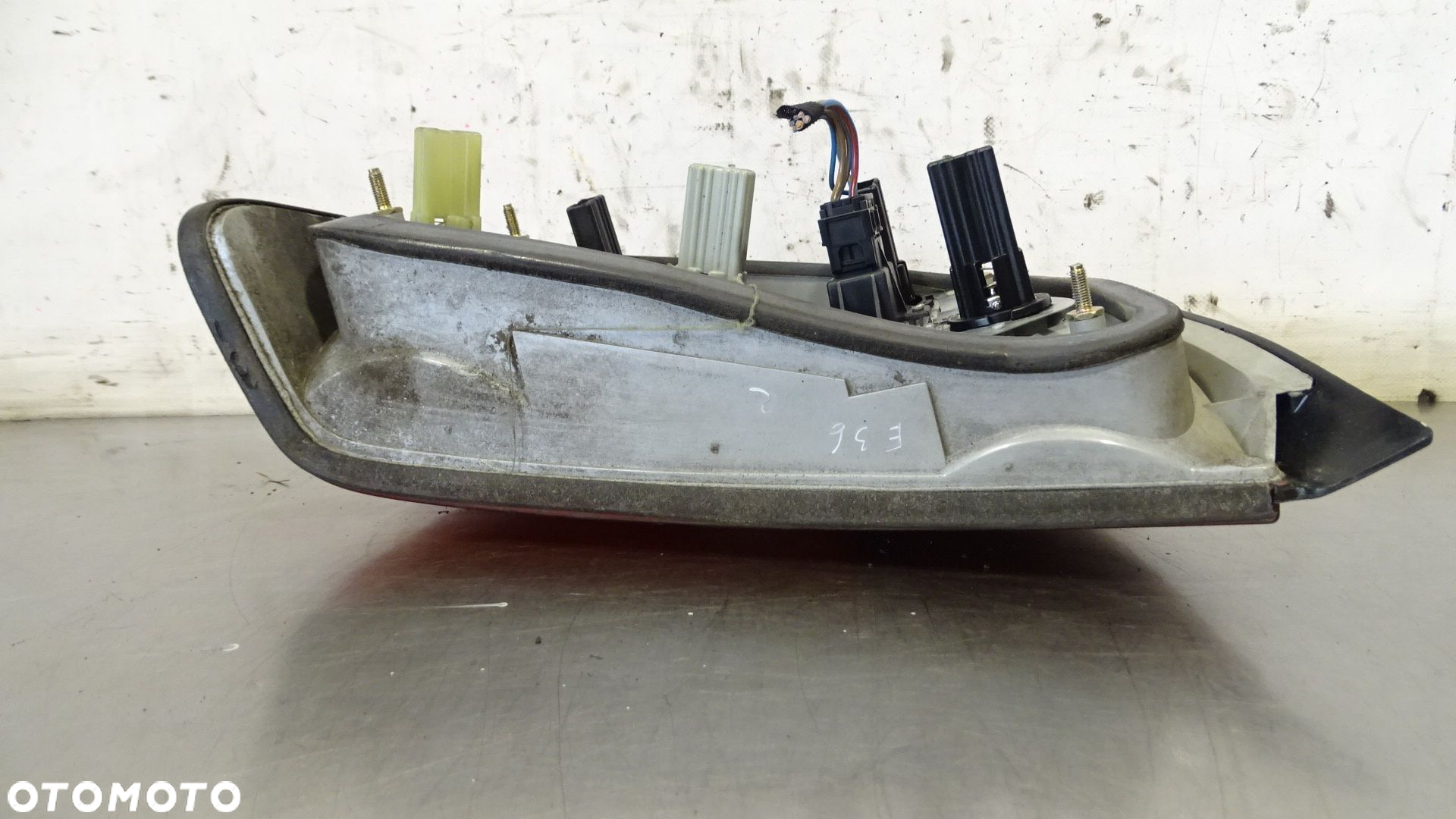 LAMPA PRAWA TYLNA BMW E36 1.8 - 7