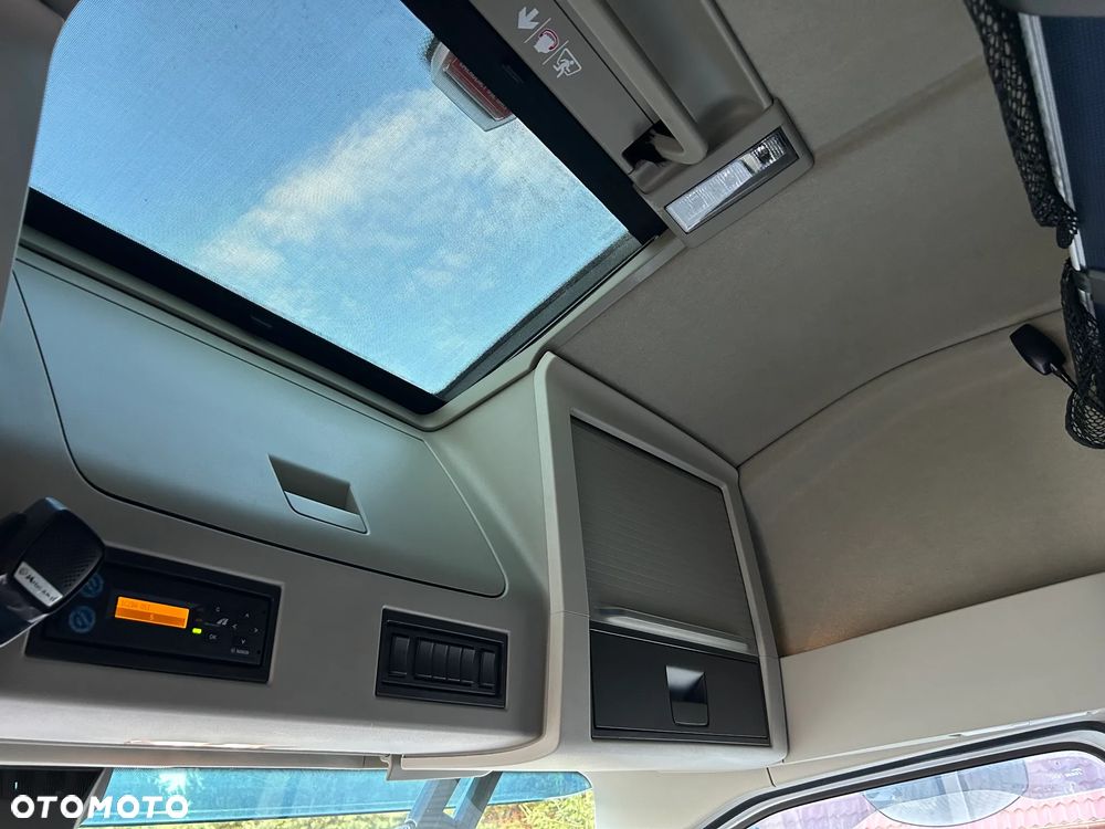 Volvo FH 460 Standard - 32