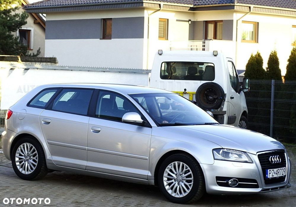 Audi A3 Sportback - 8