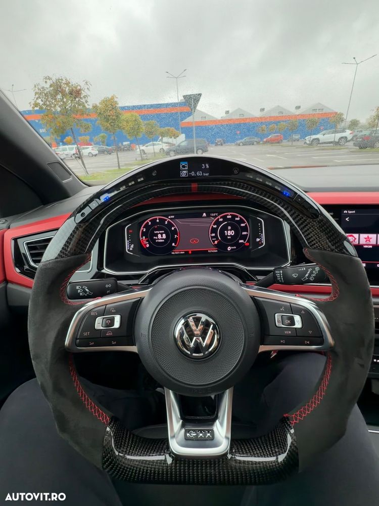 Volkswagen Polo - 9