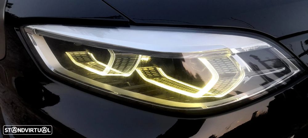 BMW M135i xDrive Edition Colorvision - 24