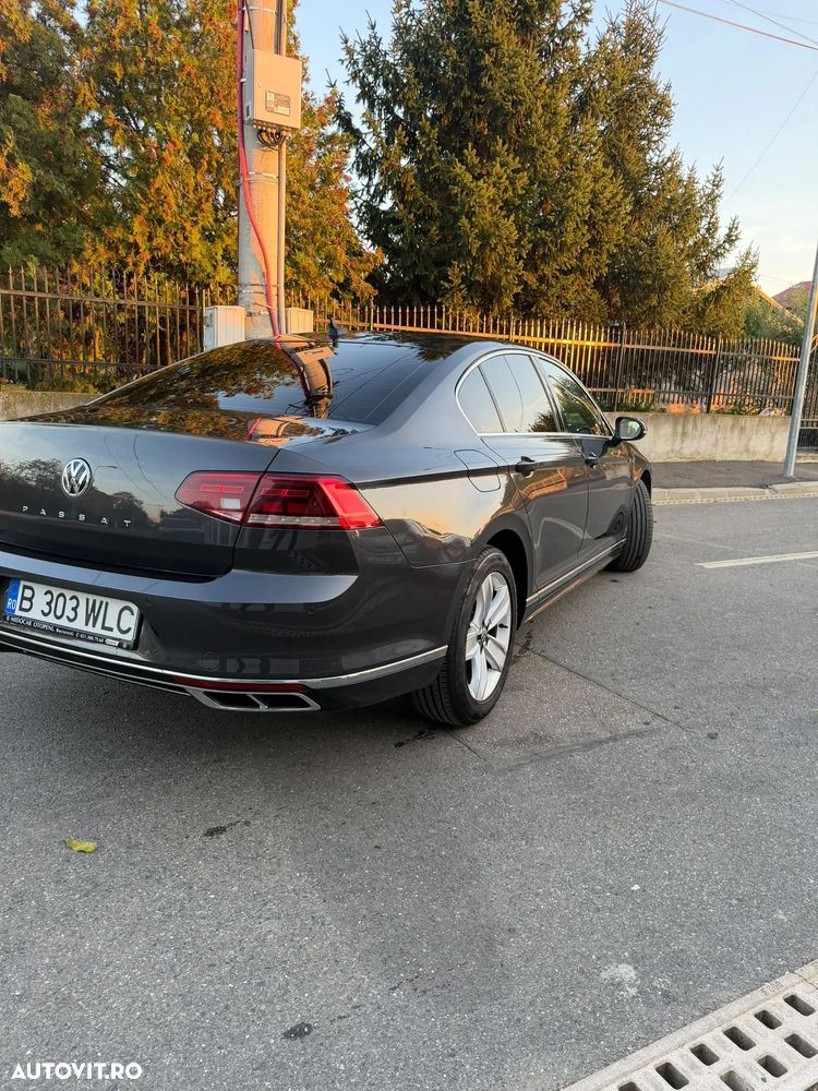 Volkswagen Passat - 5