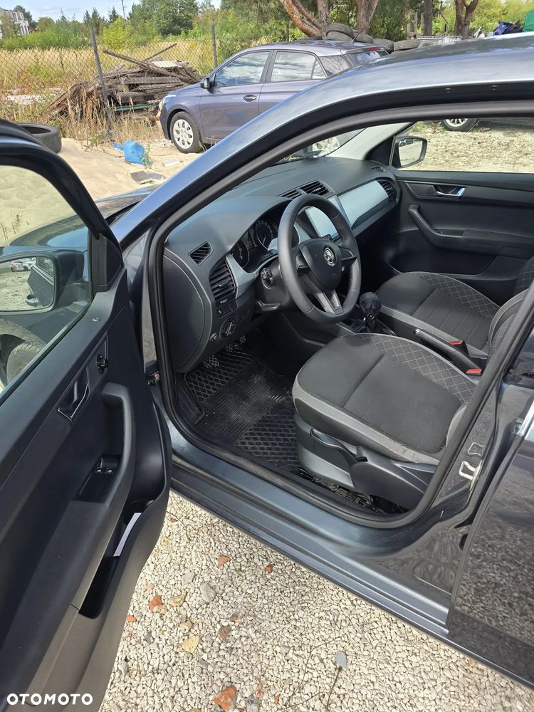 Skoda Fabia 1.0 Active - 8