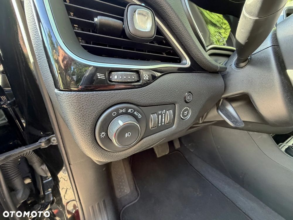 Jeep Cherokee - 25