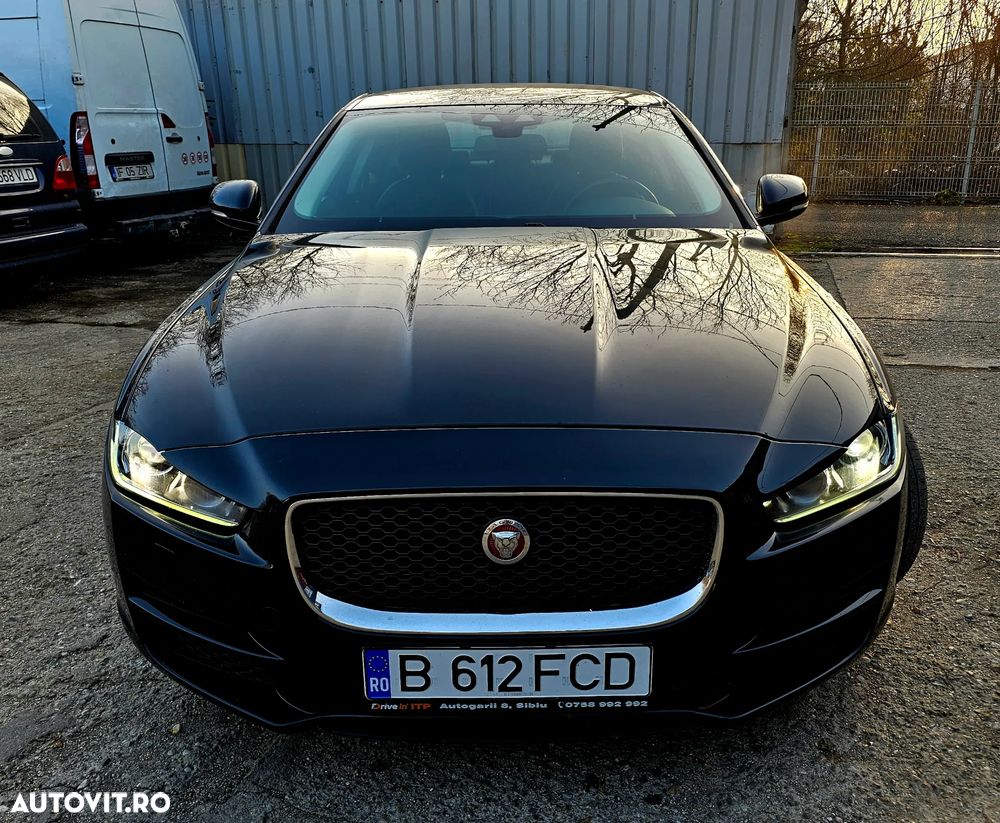 Jaguar XE - 29