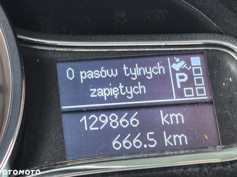 Renault Megane 1.5 dCi Limited EDC - 10