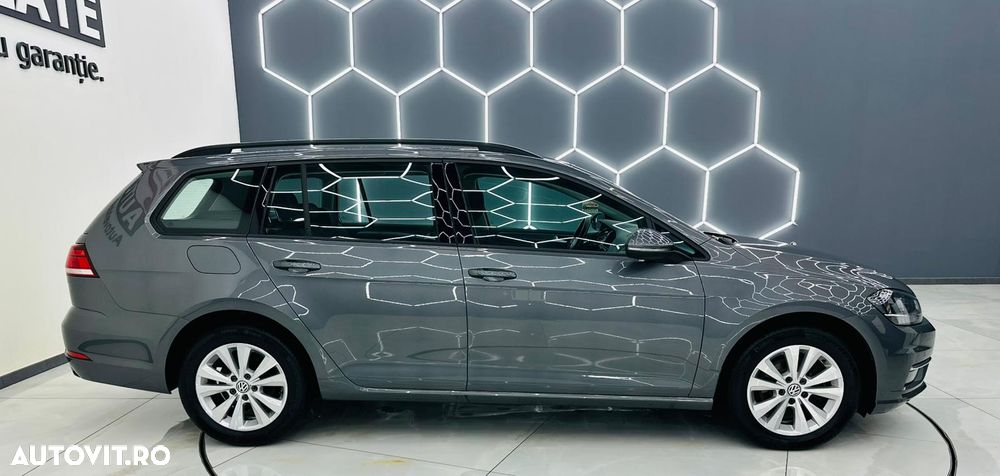 Volkswagen Golf 1.6 TDI (BlueMotion Technology) Trendline - 35