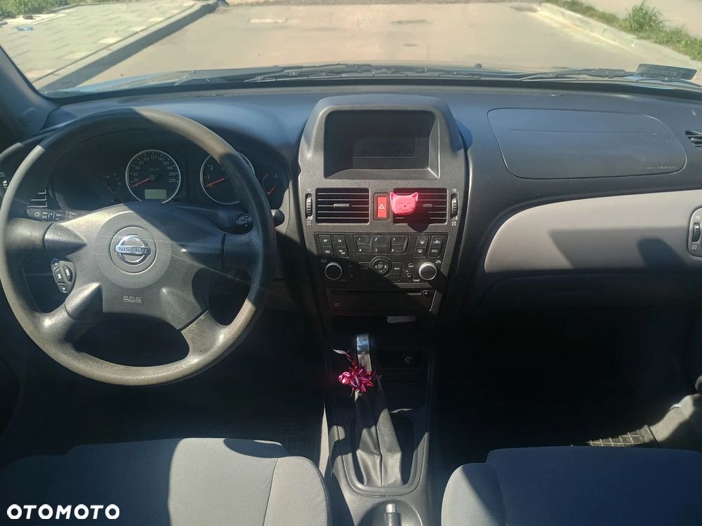Nissan Almera 1.5 acenta PLUS - 10