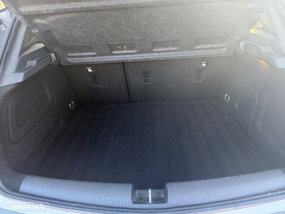 Opel Astra 1.2 T Edition - 15