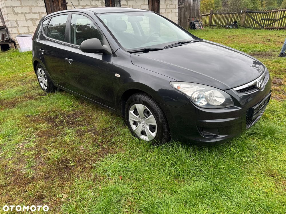 Hyundai i30 9F maska zderzak przedni przód błotnik prawy lewy pas przedni benzyna 1.4 drzwi prawe lewe przednie tylne 1.6 sedan kombi klapa bagażnika wspomaganie elektryczne lampa przednią przód prawa lewa zderzak tył tylni silnik 1.4 - 8