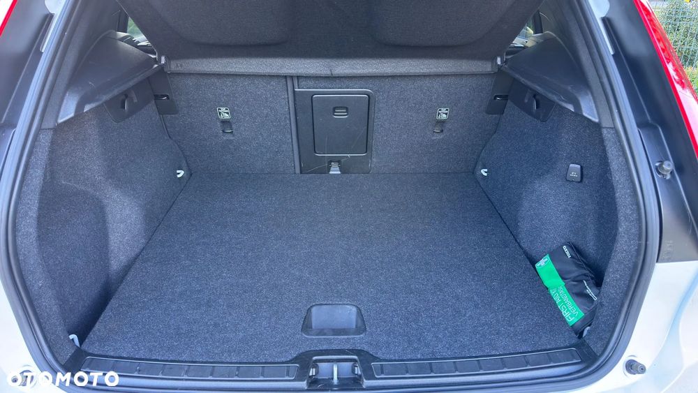Volvo XC 40 T5 Recharge DKG RDesign - 35