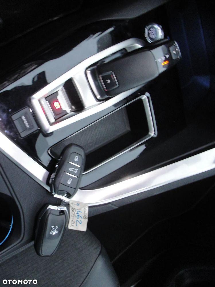 Peugeot 3008 PureTech 180 Stop & Start GPF EAT8 GT Pack - 14