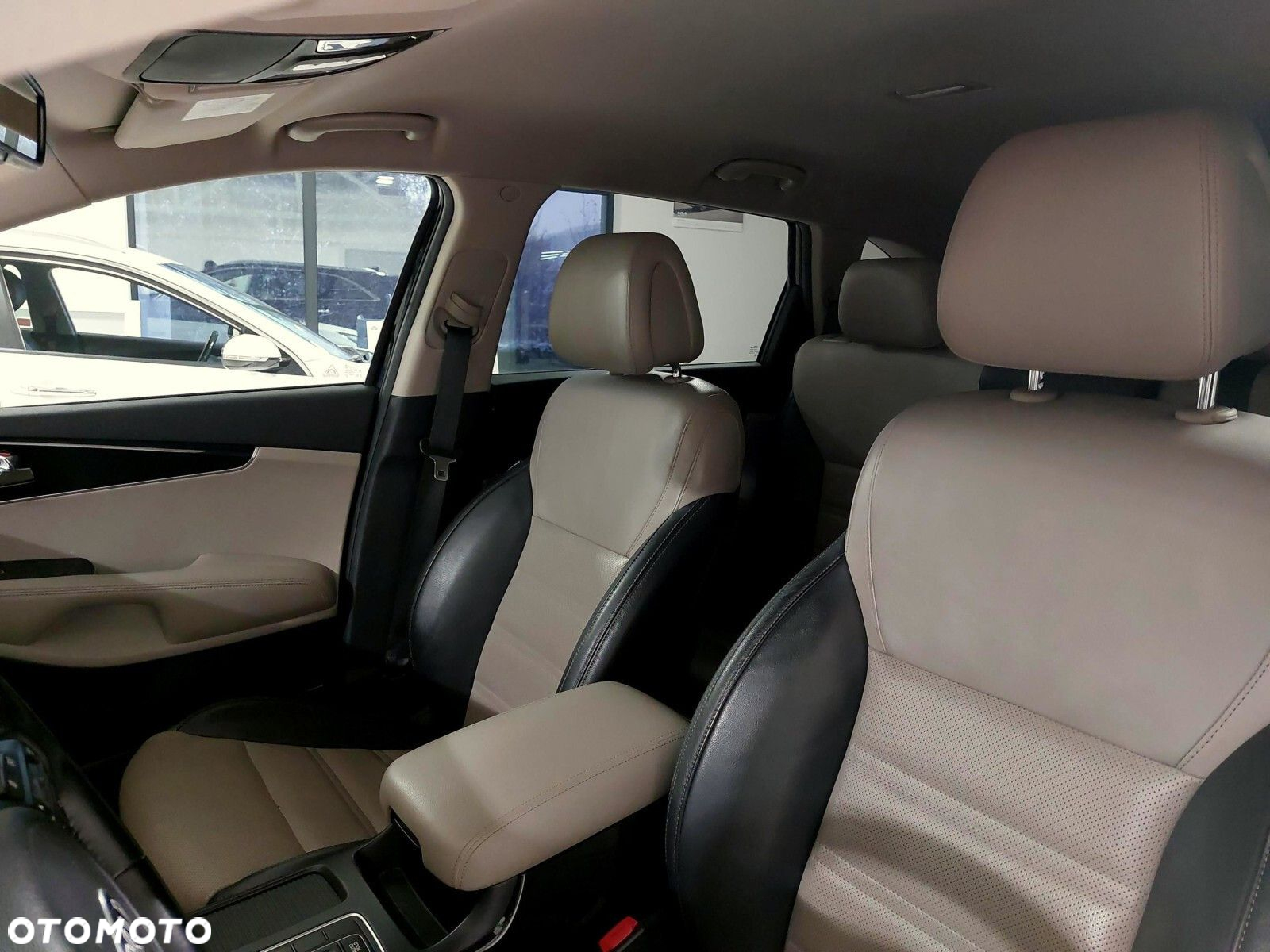 Kia Sorento 2.0 CRDI L - 11