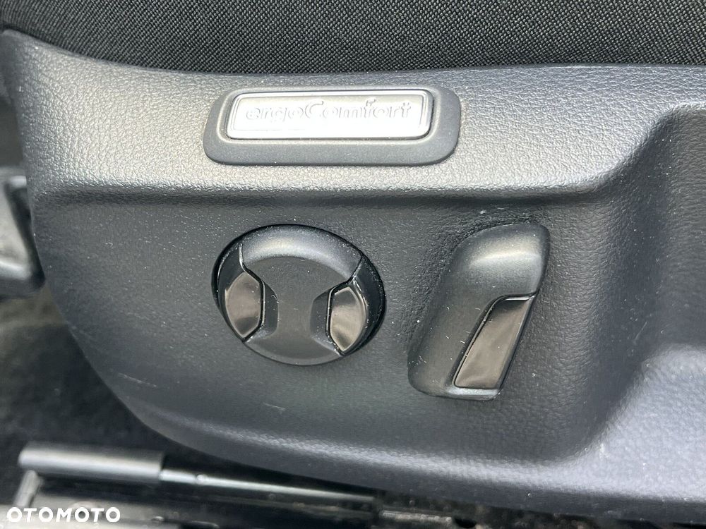 Volkswagen Passat Variant - 11