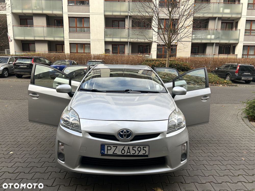 Toyota Prius 1.8 HSD Sol - 14