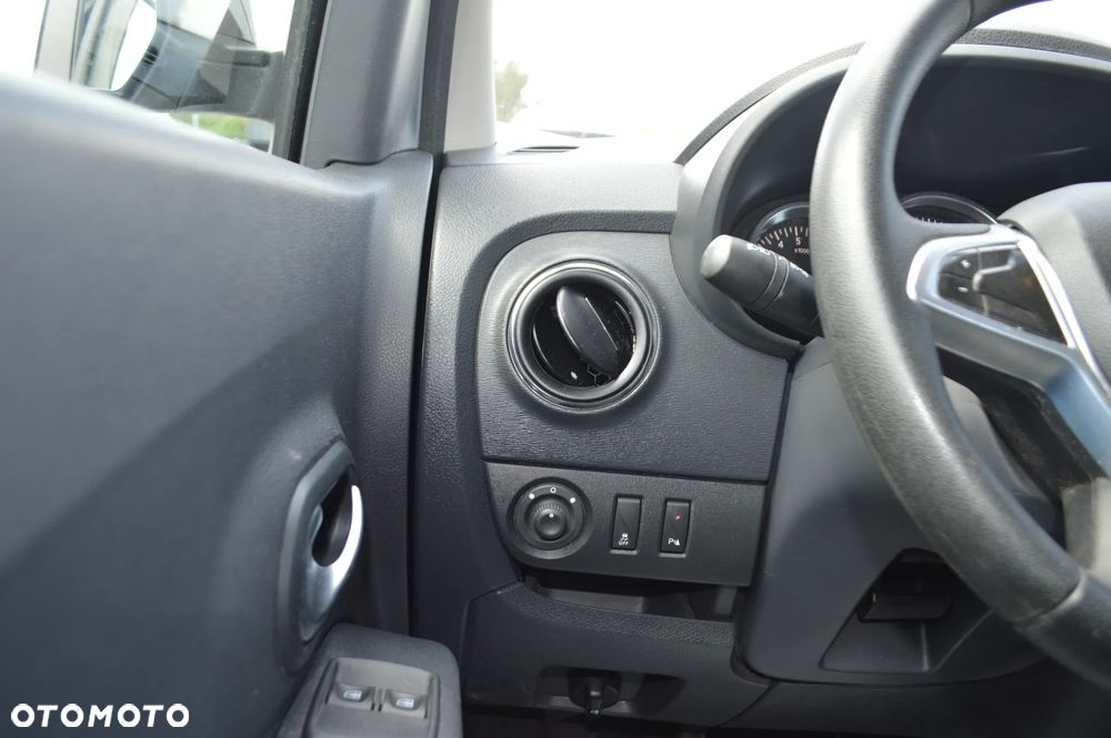 Dacia Lodgy 1.6 SCe Connected by Orange S&S - 17