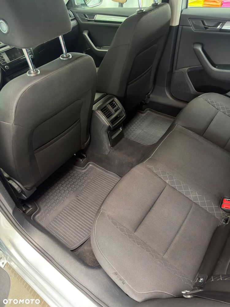 Skoda Superb 2.0 TDI Active - 8