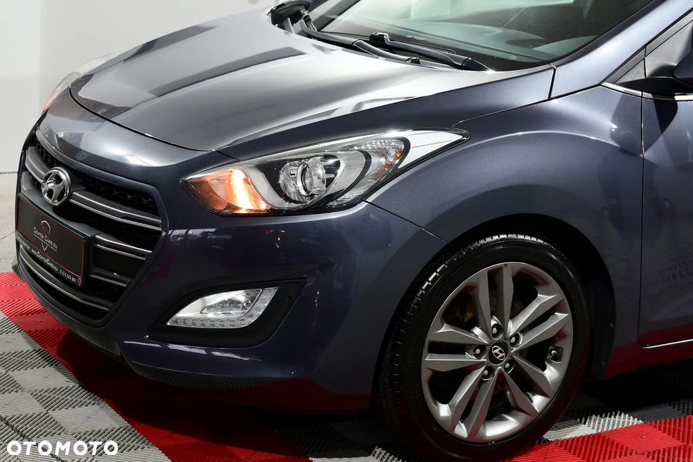 Hyundai i30 blue Kombi 1.6 CRDi DCT Passion - 36