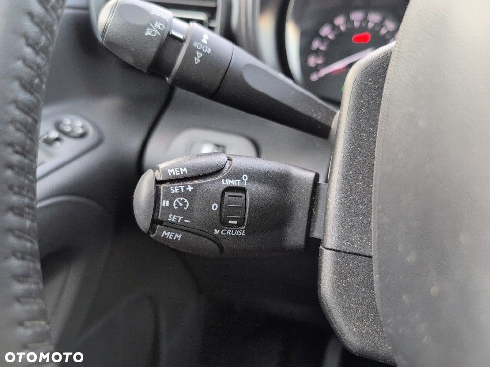 Citroën Berlingo M 1.2 PureTech Feel S&S - 23