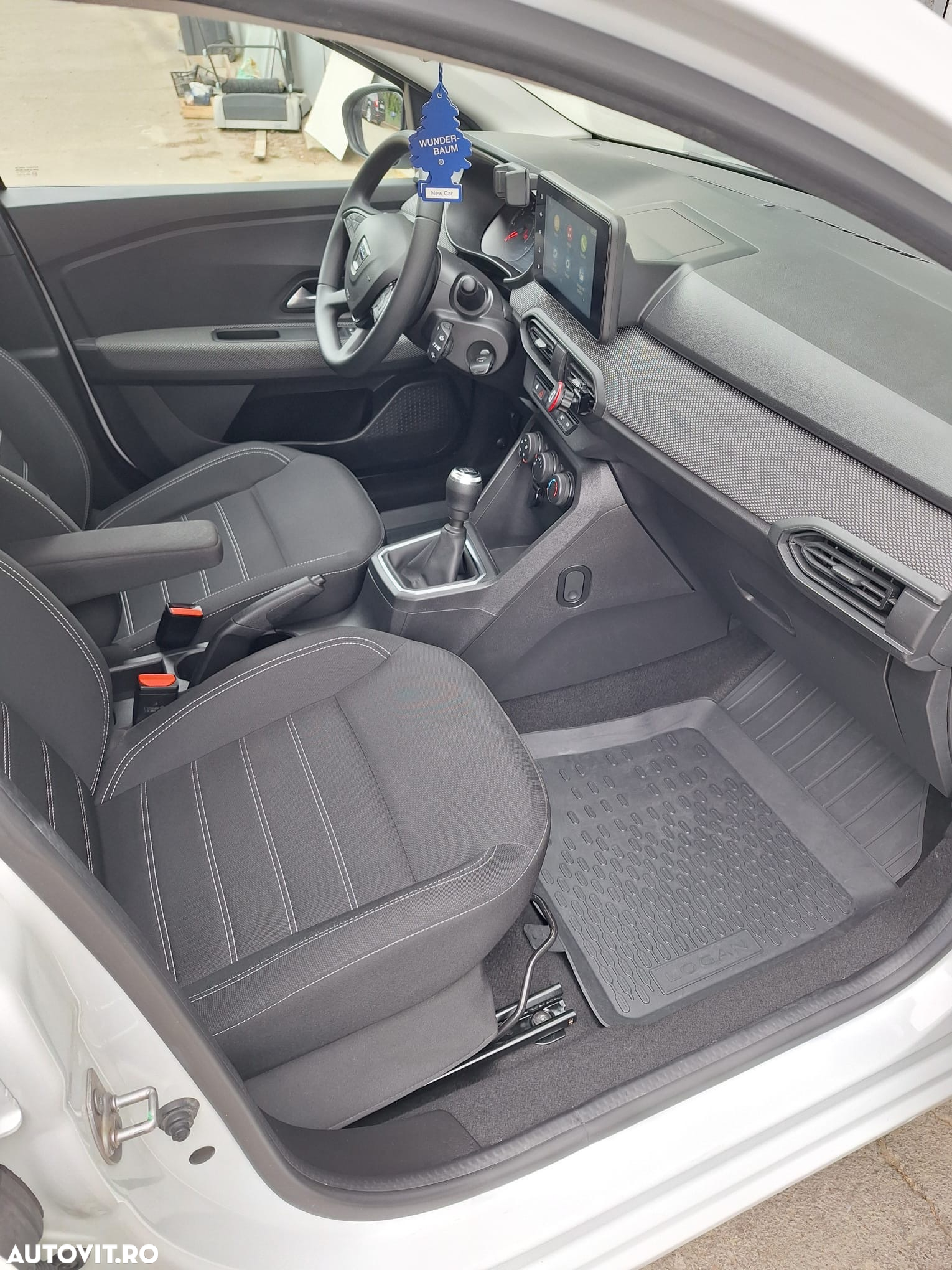 Dacia Logan TCe 90 MT6 Comfort - 12