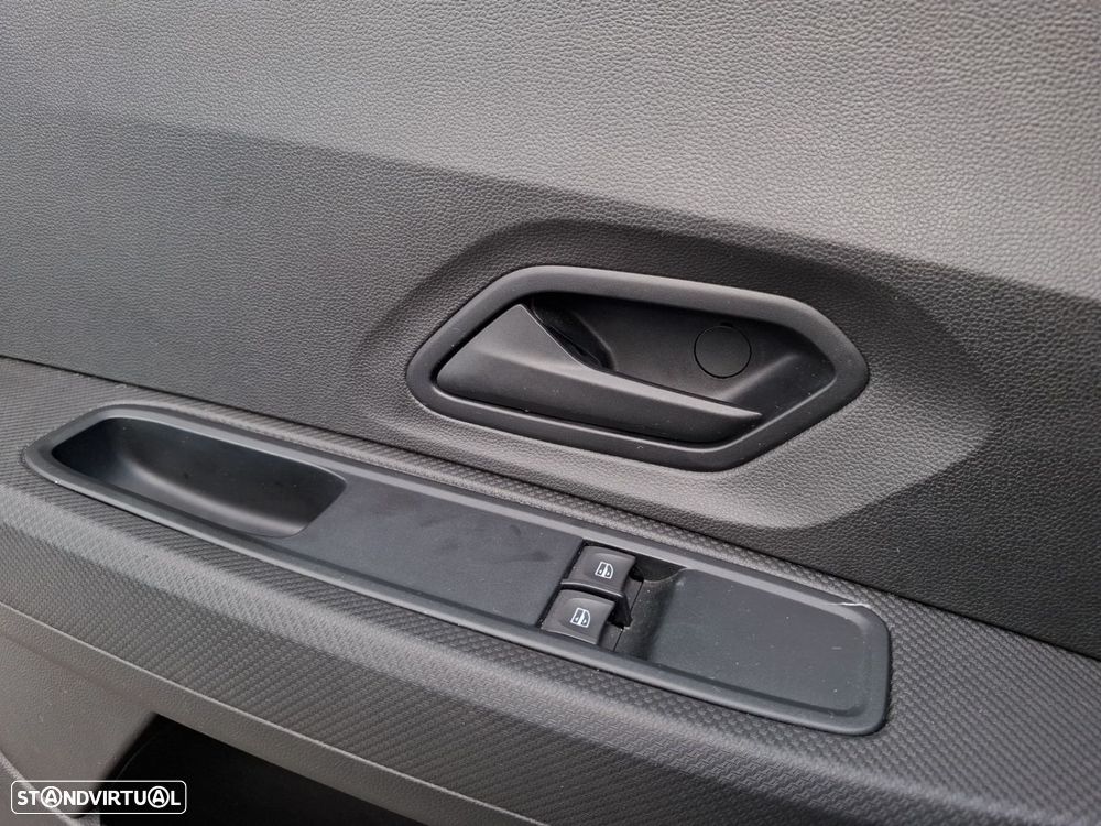 Dacia Sandero 1.0 SCe Essential - 21