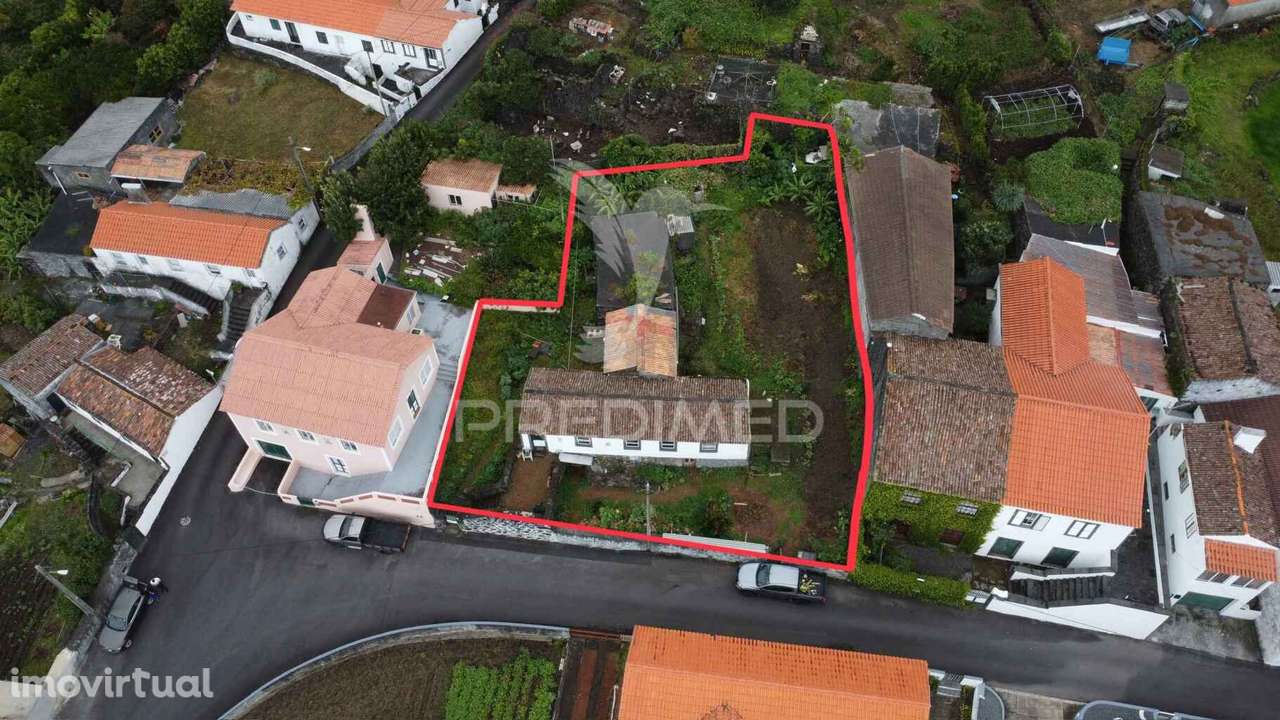 T2 para Remodelação com Vista de Mar e Terreno – São Mateus, Madale... - Grande imagem: 2/23
