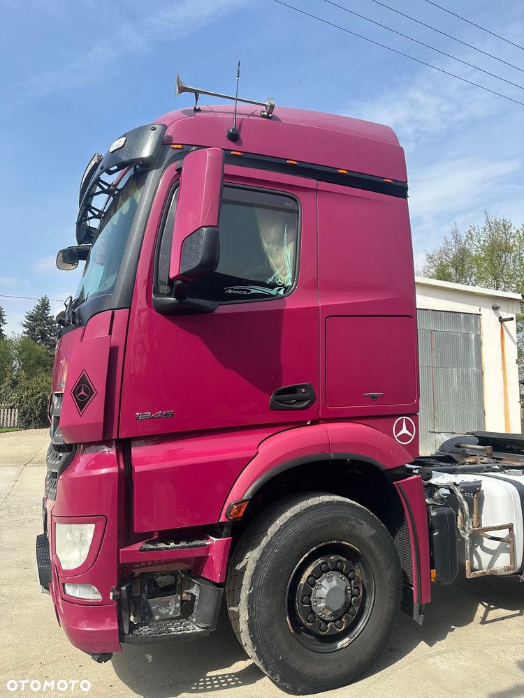 Mercedes-Benz HAD Arocs - 5