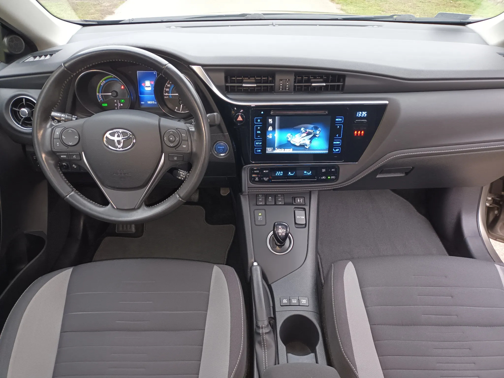 Toyota Auris Hybrid 135 Premium - 13