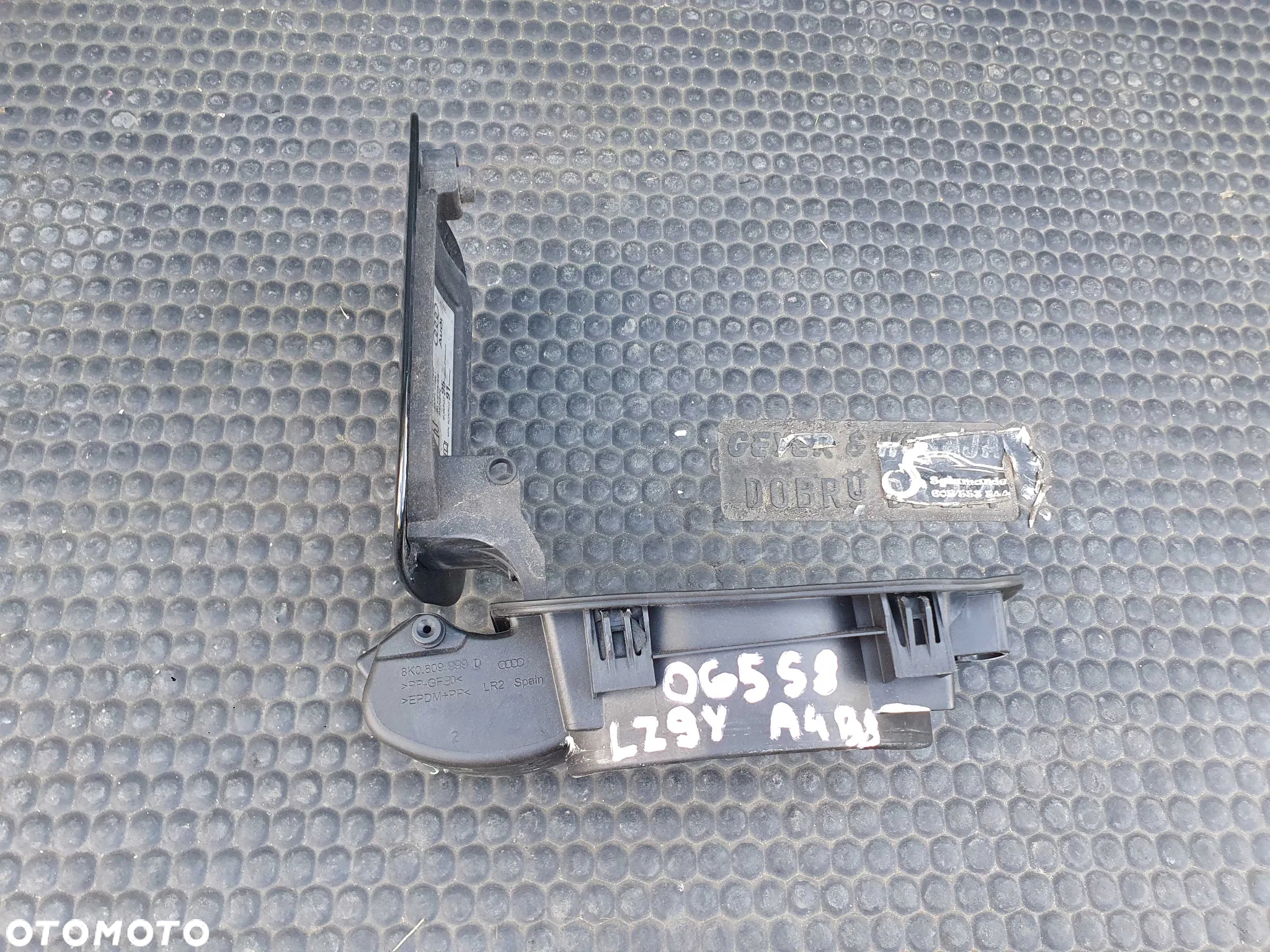 Klapka 8K0809999D Wlewu Paliwa Wlew LZ9Y LY9B Czarna Audi A4 B8 Sedan Kombi - 16