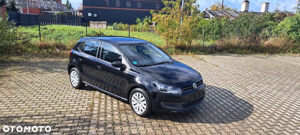 Volkswagen Polo - 2