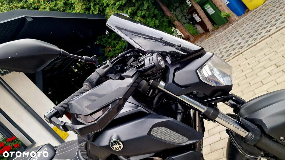 Yamaha MT - 15