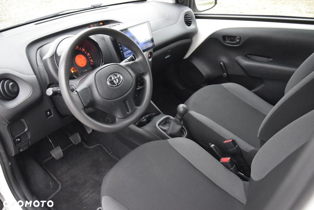 Toyota Aygo - 10