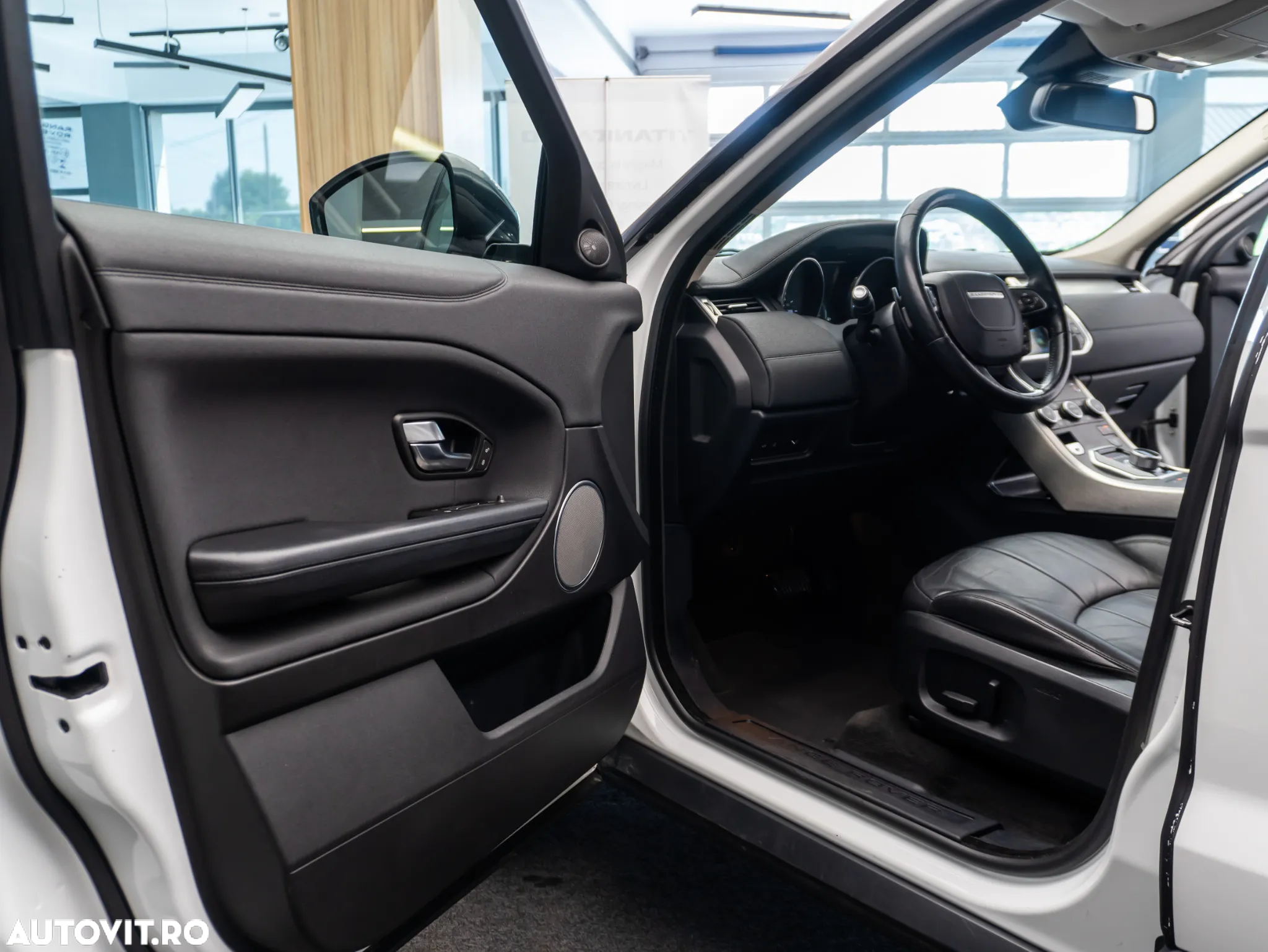 Land Rover Range Rover Evoque - 18