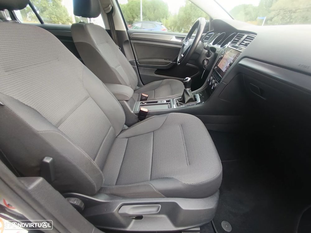 VW Golf Variant 1.6 TDi Highline - 13