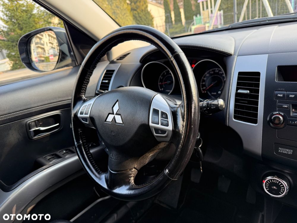 Mitsubishi Outlander 2.0 2WD Invite - 18