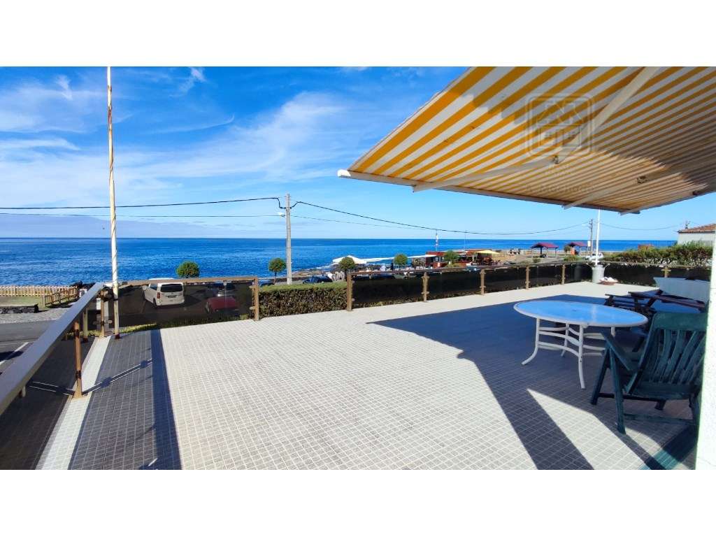 VENDA de VIVENDA - MORADIA à beira-mar, com AMPLO TERRENO, JARDIM e... - Grande imagem: 5/60